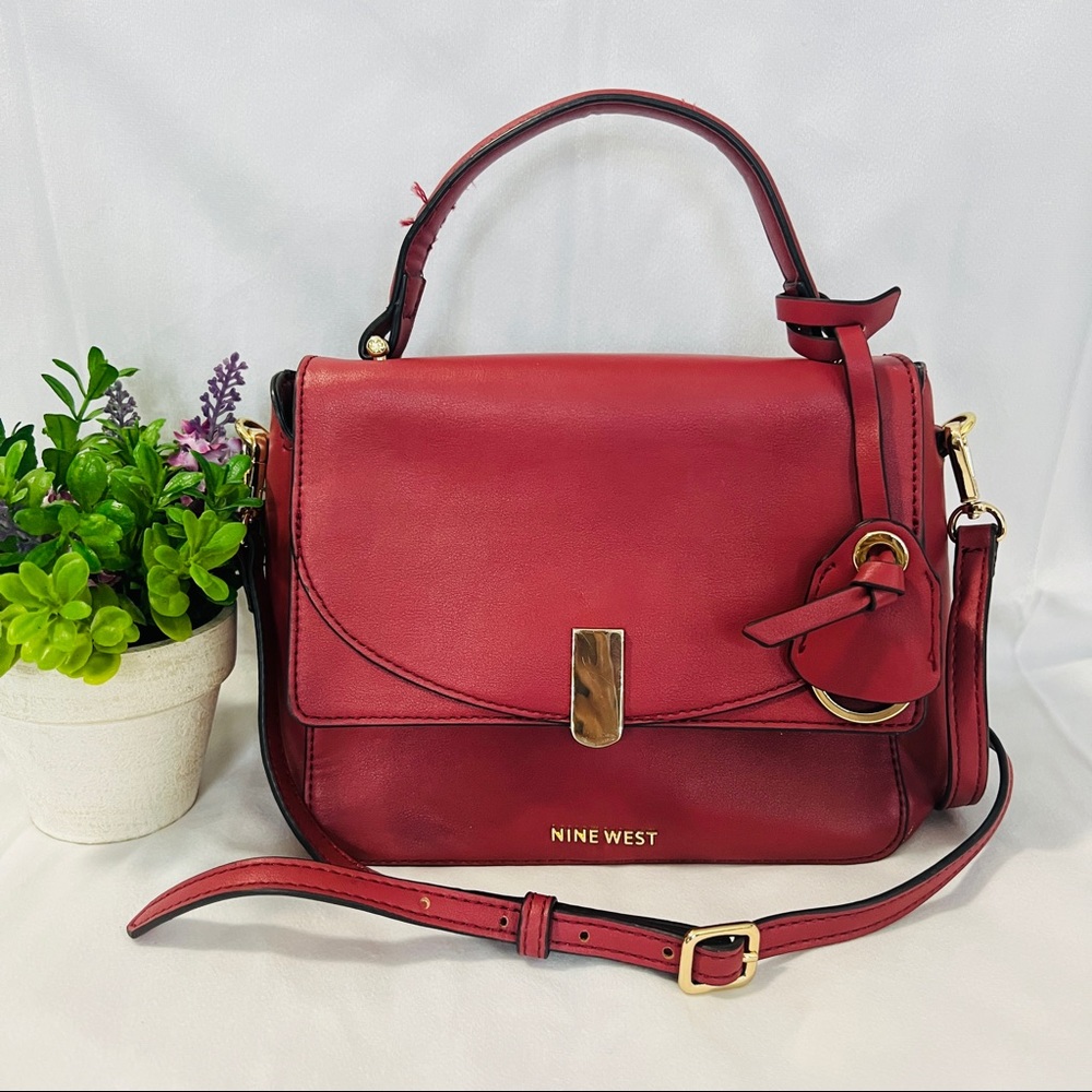 Nine West cross body bag with adjustable straps